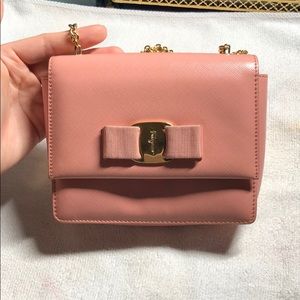 Salvatore Ferragamo Cute Pink Bow Bag